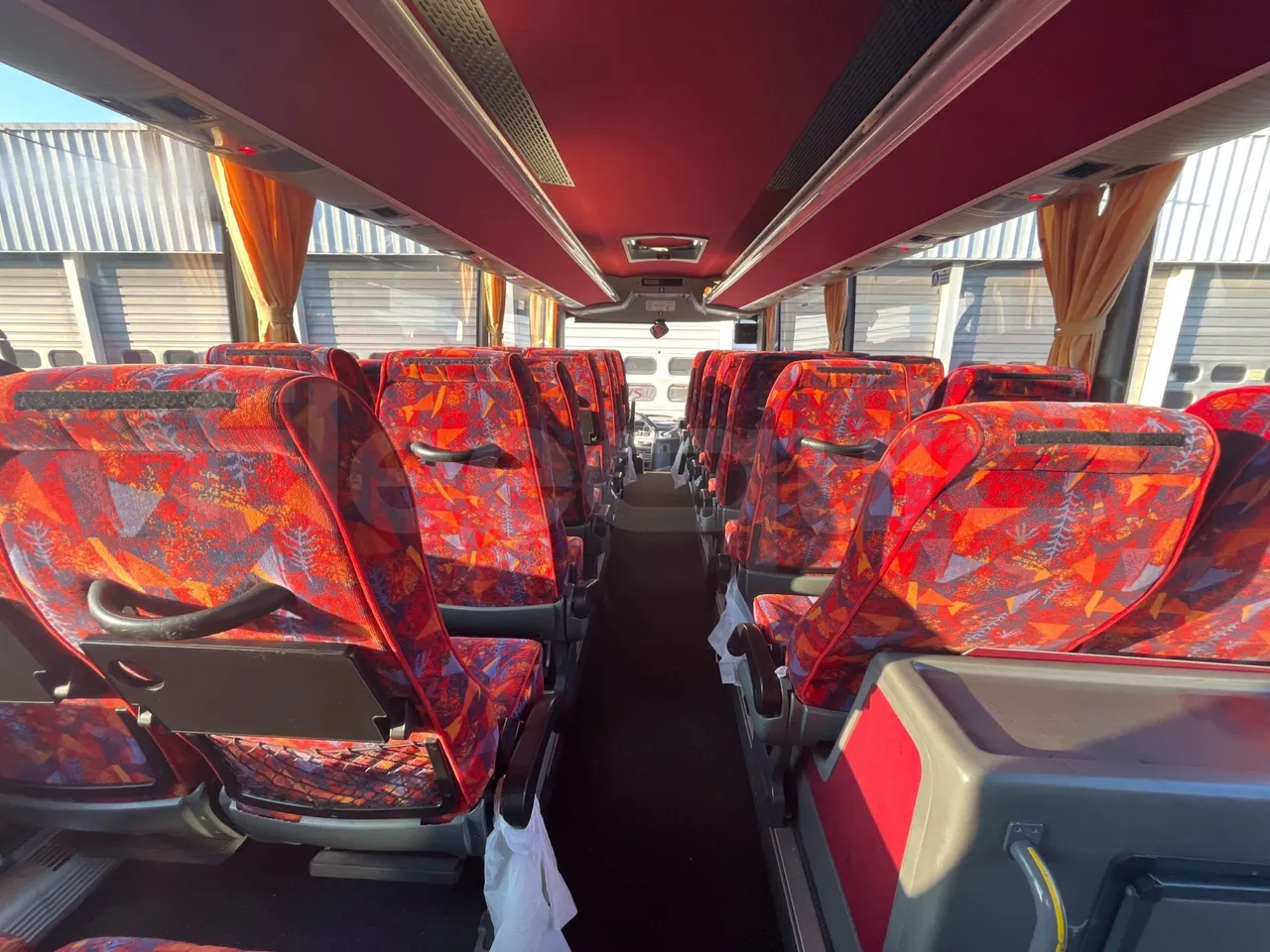 Temsa Safari HD 12 - EUR4 - 300kW - 12.200m - forward view middle aisle