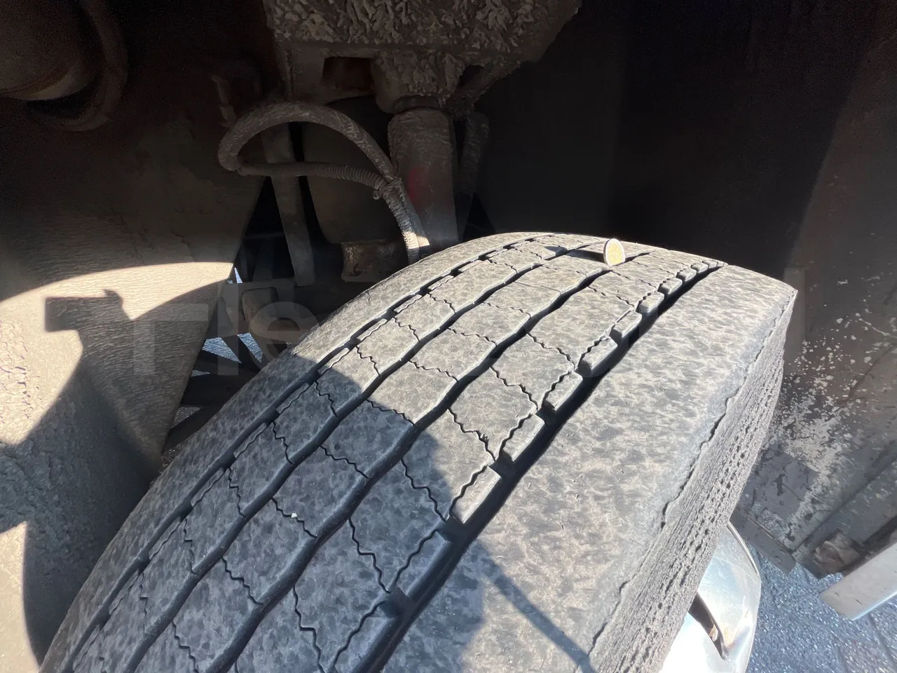 Temsa Safari HD 12 - EUR4 - 300kW - 12.200m - tread condition second axle tires left