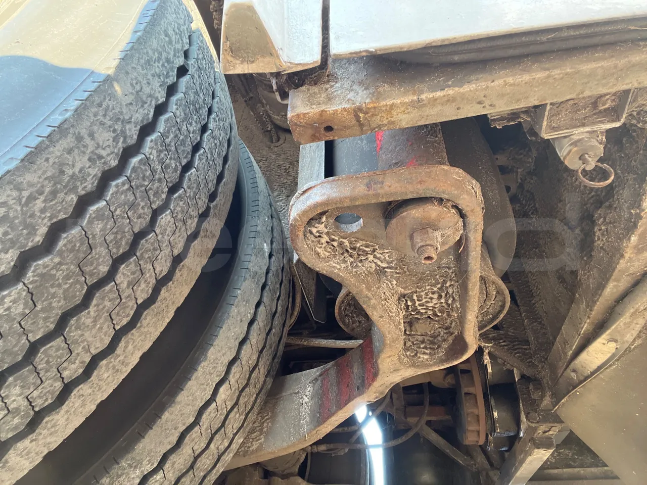 Temsa Safari HD 12 - EUR4 - 300kW - 12.200m - axle 2 shock absorbers 2 left