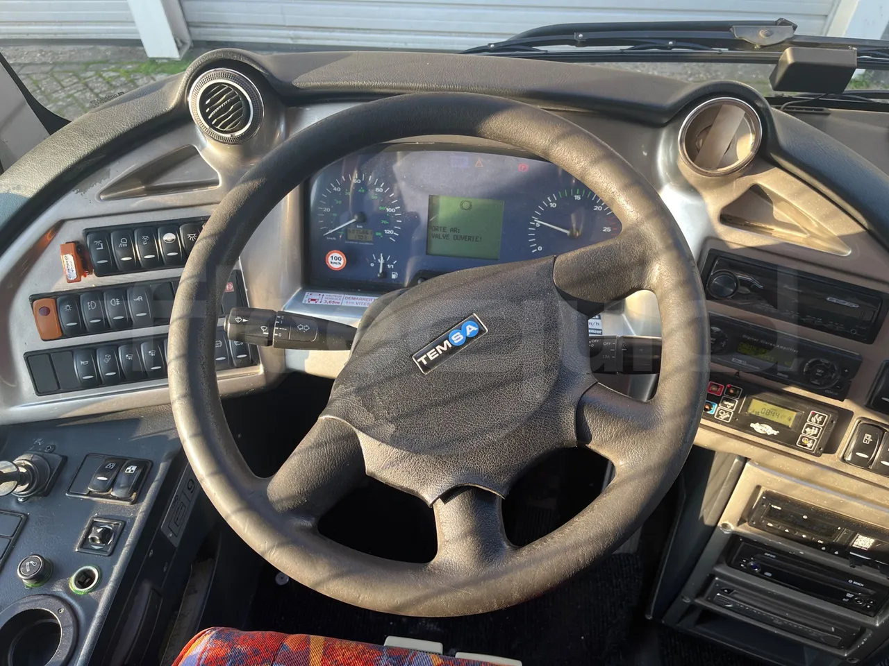 Temsa Safari HD 12 - EUR4 - 300kW - 12.200m - steering wheel photo