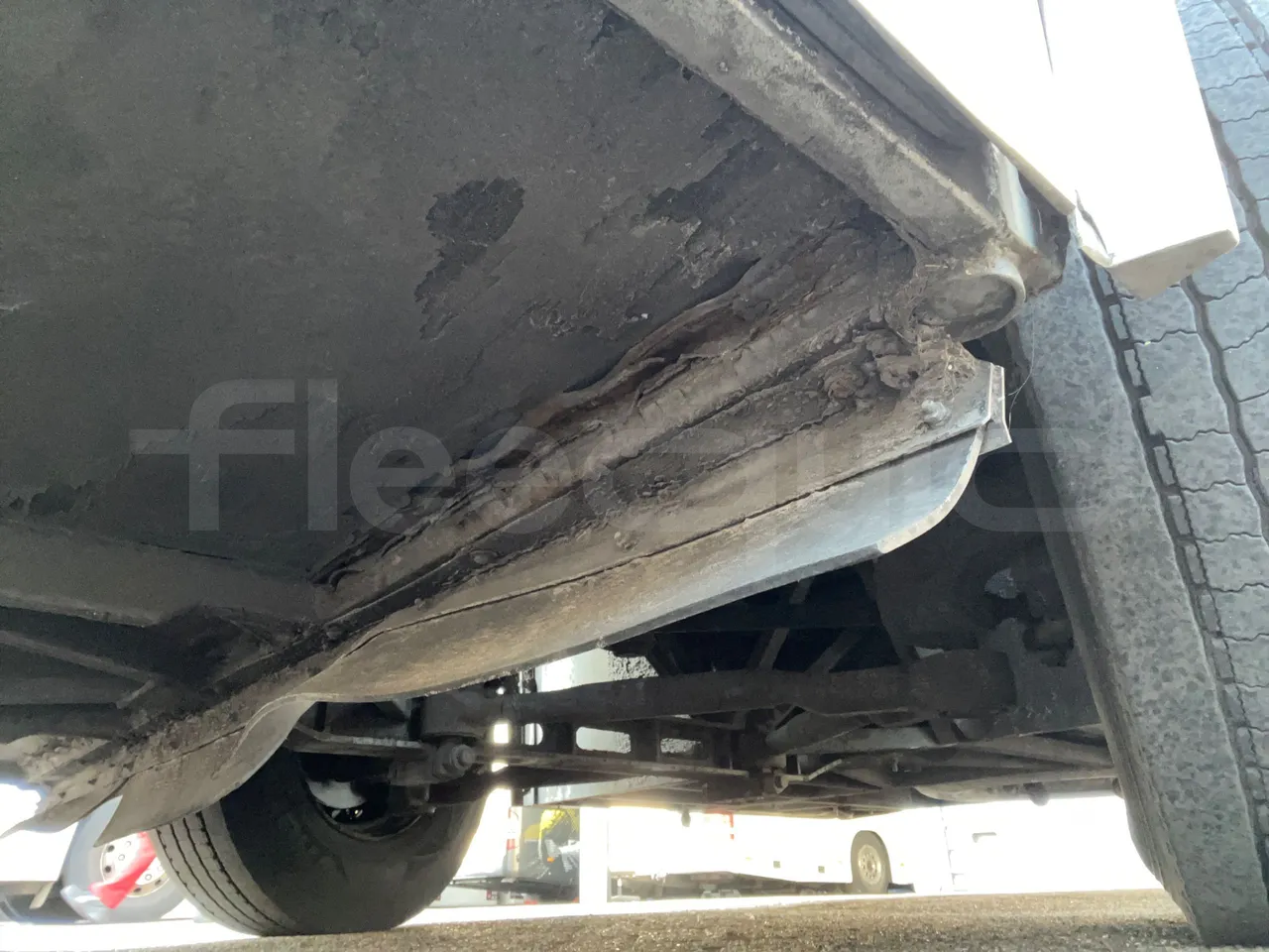 Temsa Safari HD 12 - EUR4 - 300kW - 12.200m - front undercarriage from front