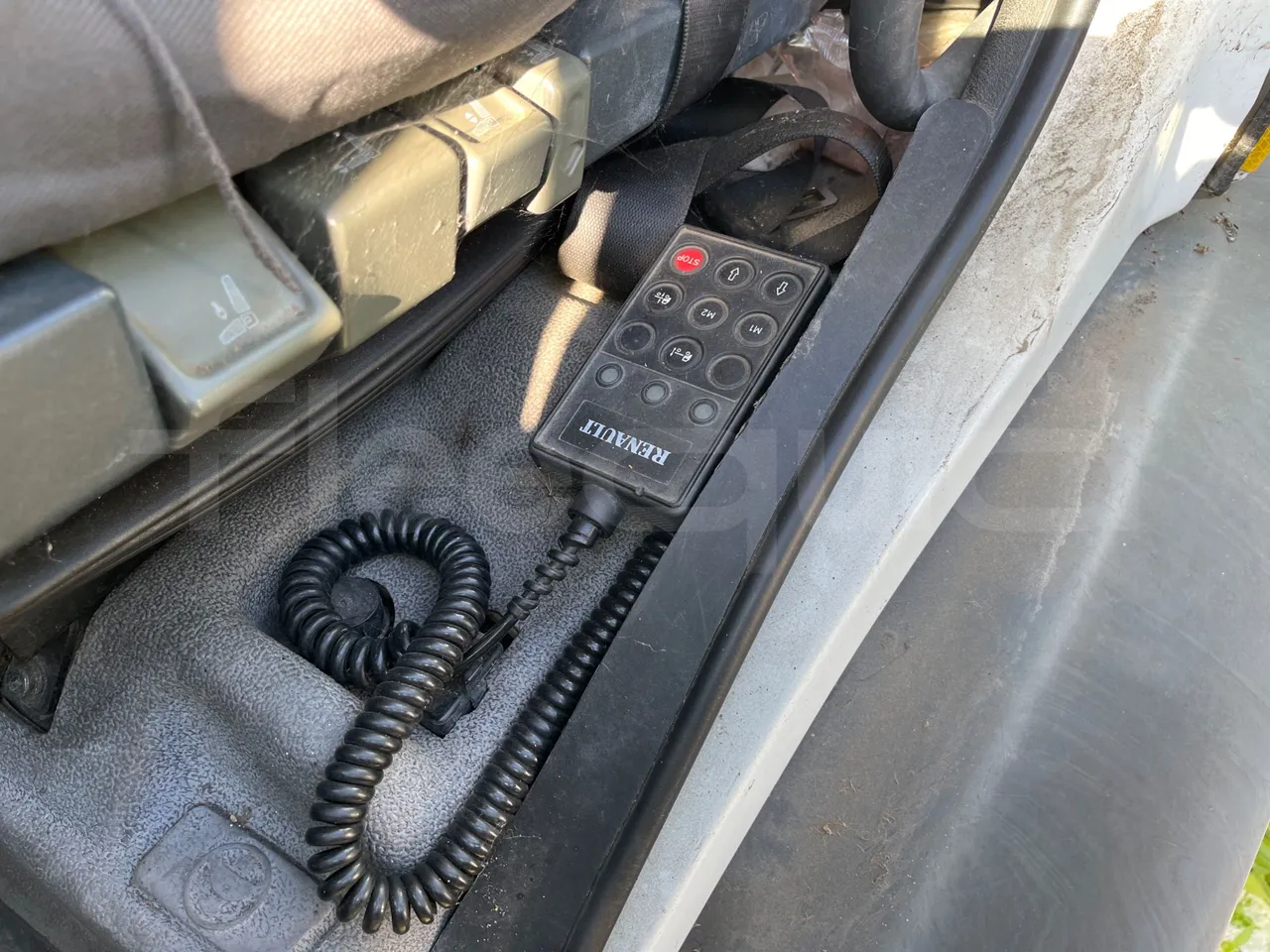 Renault Trucks 22CVA1-320.8  - Euro3 - 230kW - 9.485mt - onboard devices 1