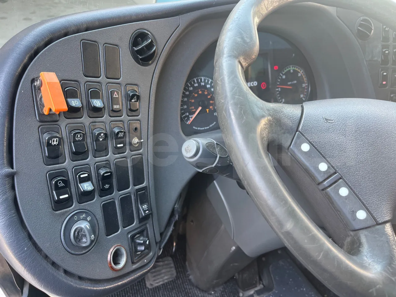 Iveco 389 - onboard devices 1