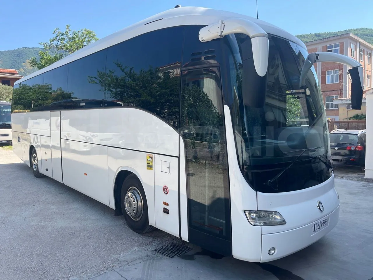 Iveco 389 - Base cover photo