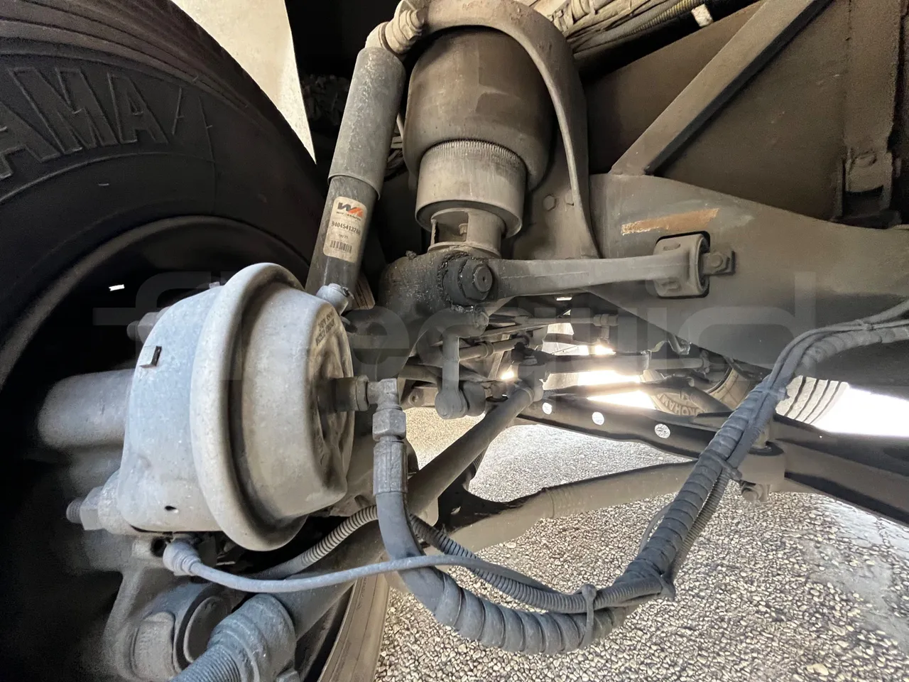 Iveco 389 - front air springs left