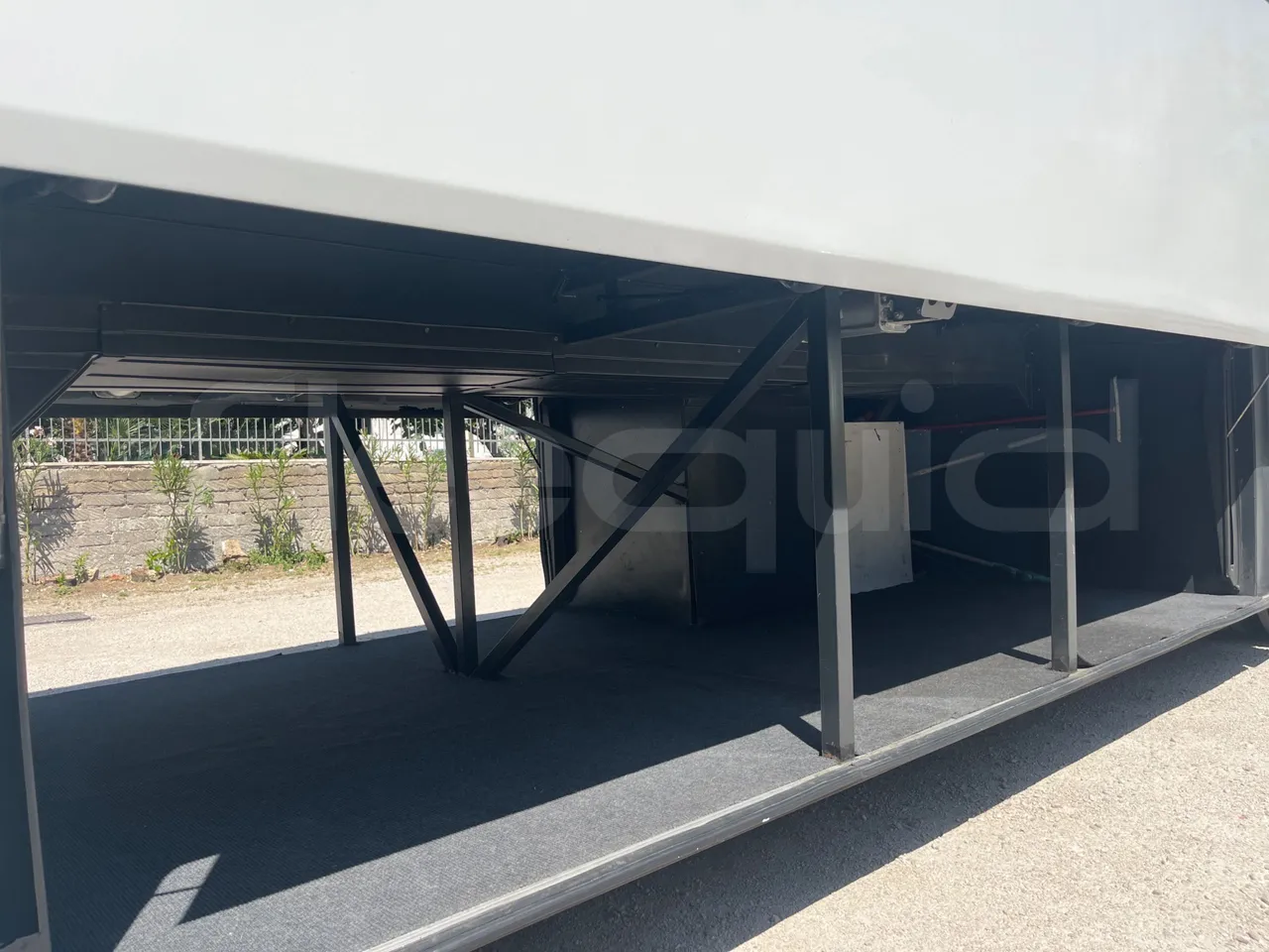 Iveco 389 - internal frame rust check