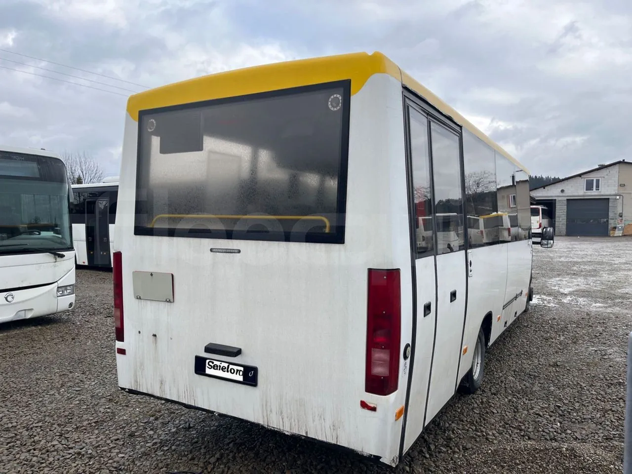 Kutsenits IC HNF-1 - EUR5 - 125kW -8.5m - 3/4 right rear doors closed