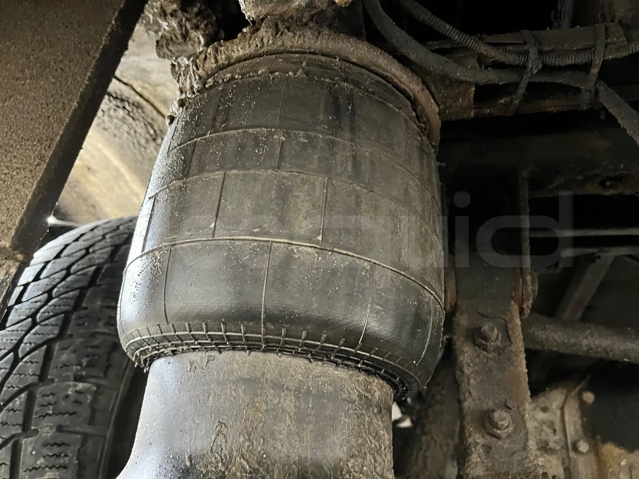 Kutsenits IC HNF-1 - EUR5 - 125kW -8.5m - axel 2 air springs 1 left