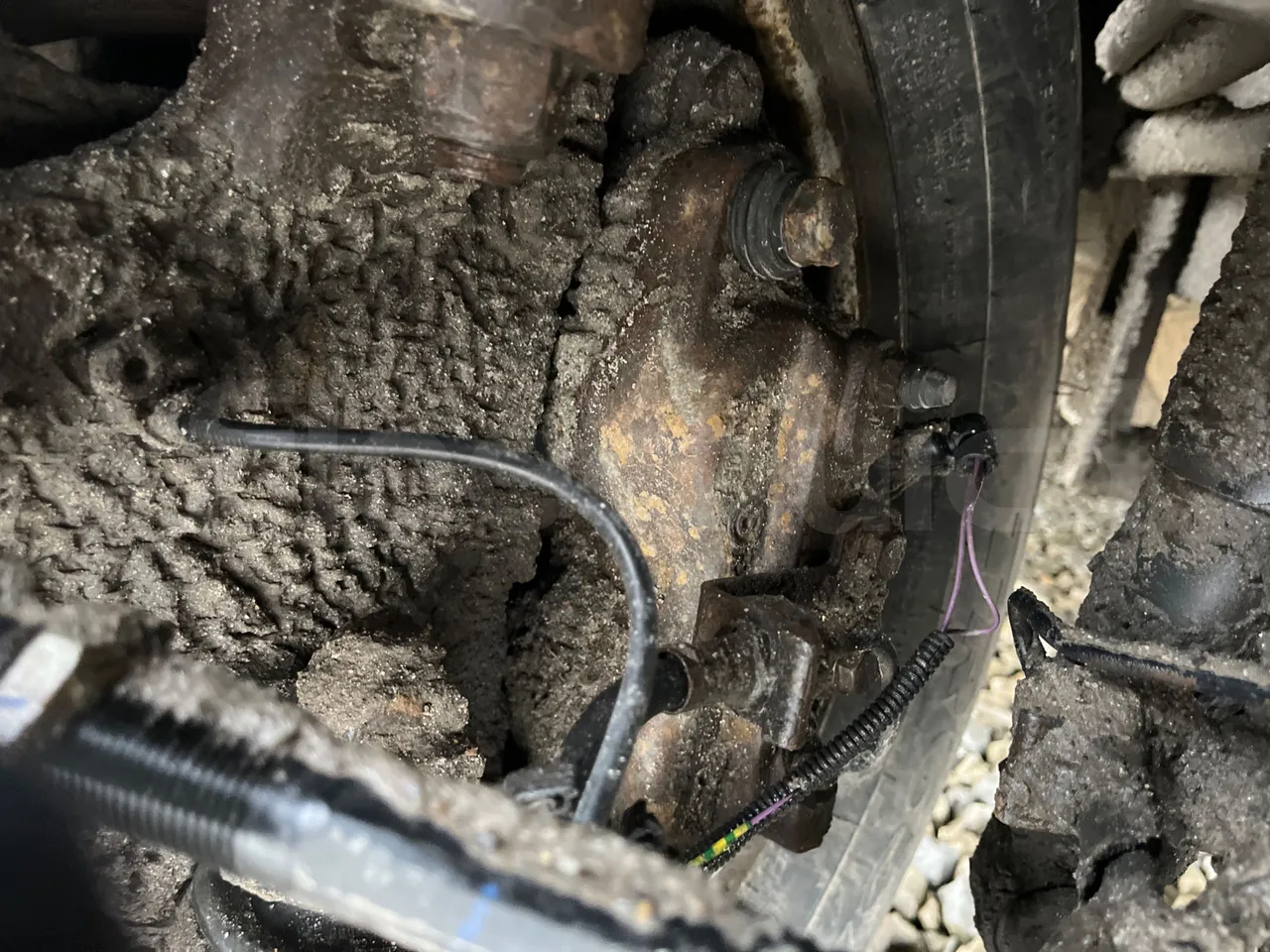 Kutsenits IC HNF-1 - EUR5 - 125kW -8.5m - front brake calipers right