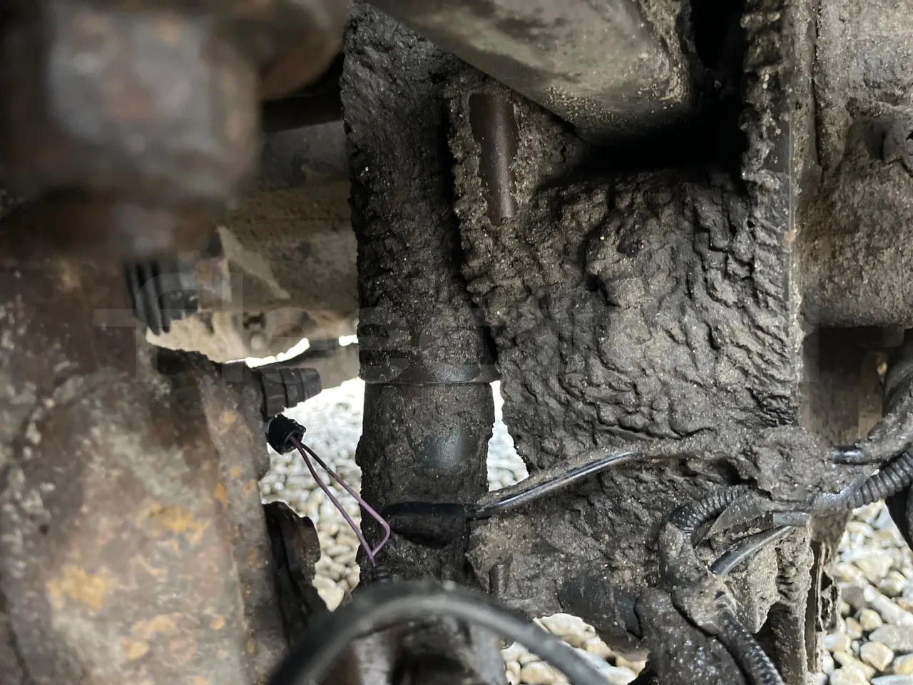 Kutsenits IC HNF-1 - EUR5 - 125kW -8.5m - front shock absorbers right