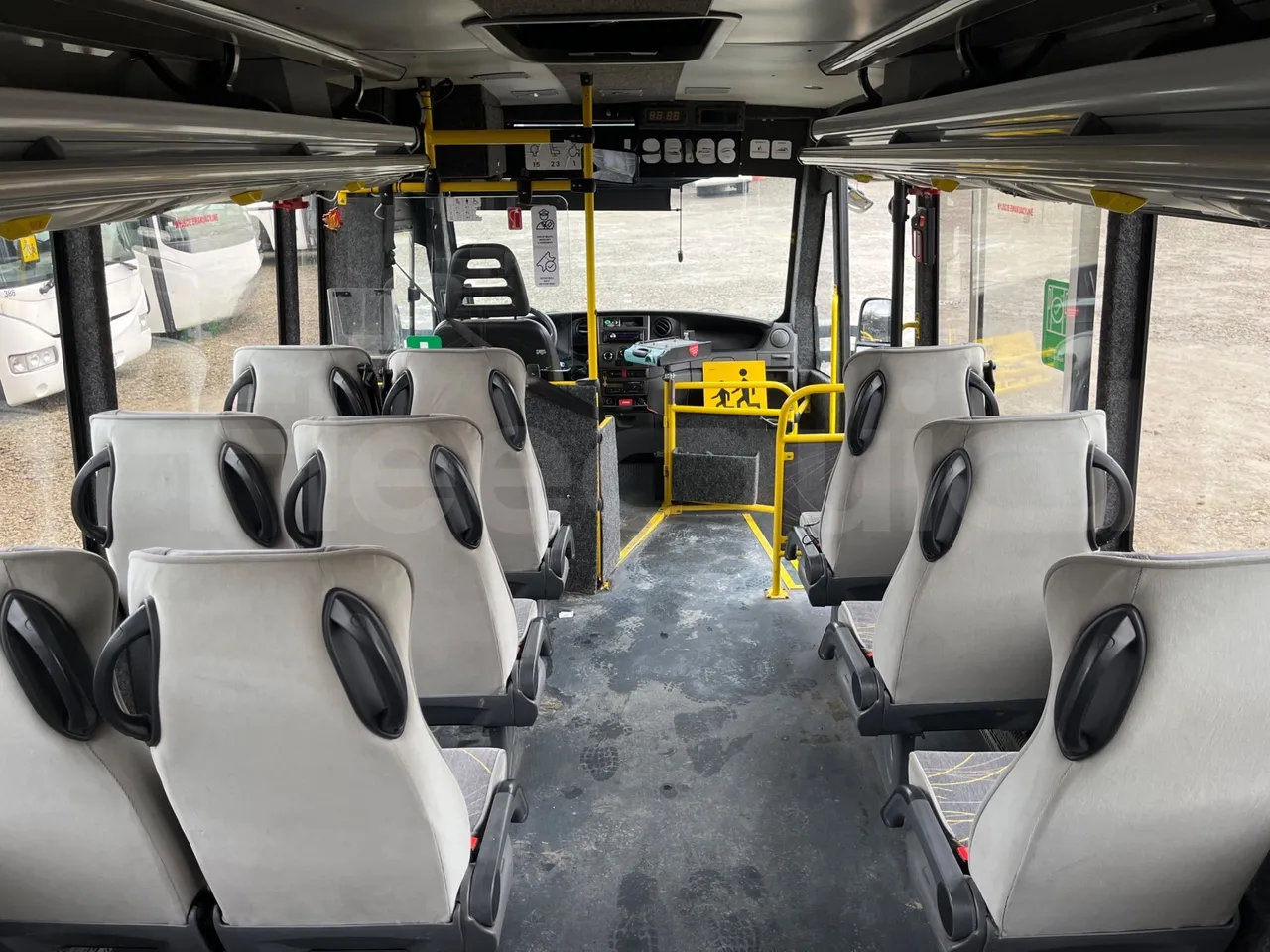 Kutsenits IC HNF-1 - EUR5 - 125kW -8.5m - forward view middle aisle