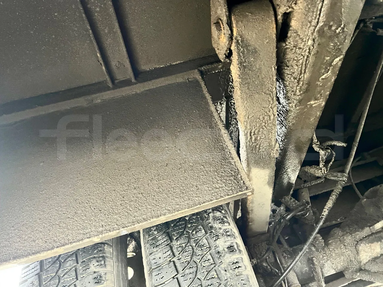 Kutsenits IC HNF-1 - EUR5 - 125kW -8.5m - axel 2 leaf spring right