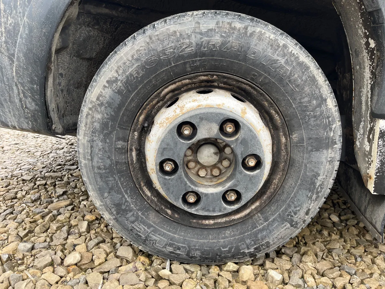 Kutsenits IC HNF-1 - EUR5 - 125kW -8.5m - front left tire measurements