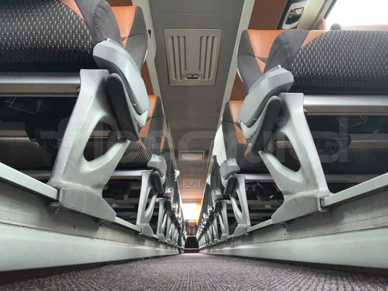 Setra S516 HD/2  - Euro6 - 315kW - 13.120mt - jack and driver keys