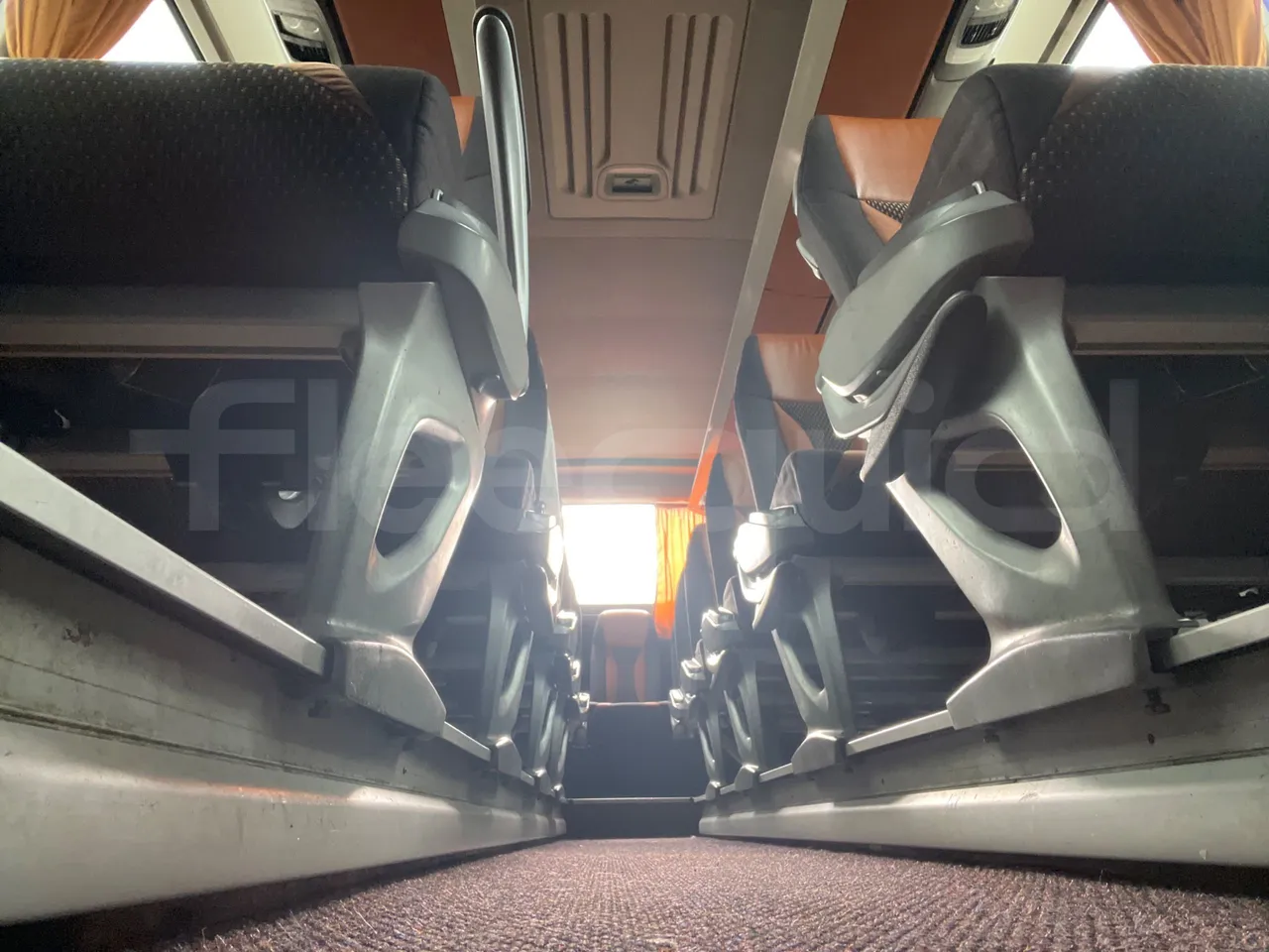 Setra S516 HD/2  - Euro6 - 315kW - 13.120mt - camera accessories photo