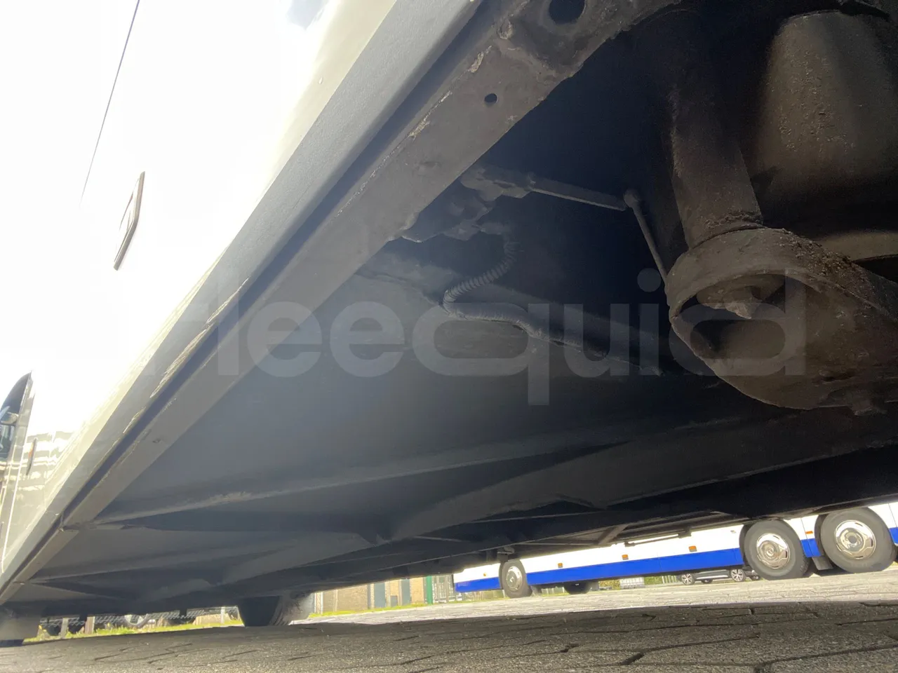 Setra S516 HD/2  - Euro6 - 315kW - 13.120mt - axle 2 caliper brakes right