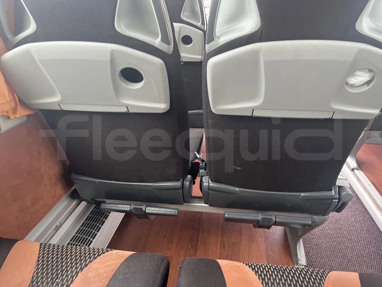 Setra S516 HD/2  - Euro6 - 315kW - 13.120mt - mesh detail photo