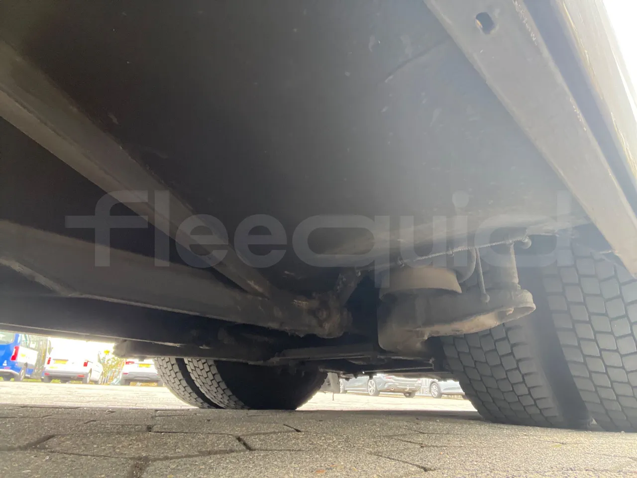 Setra S516 HD/2  - Euro6 - 315kW - 13.120mt - axle 2 discs right