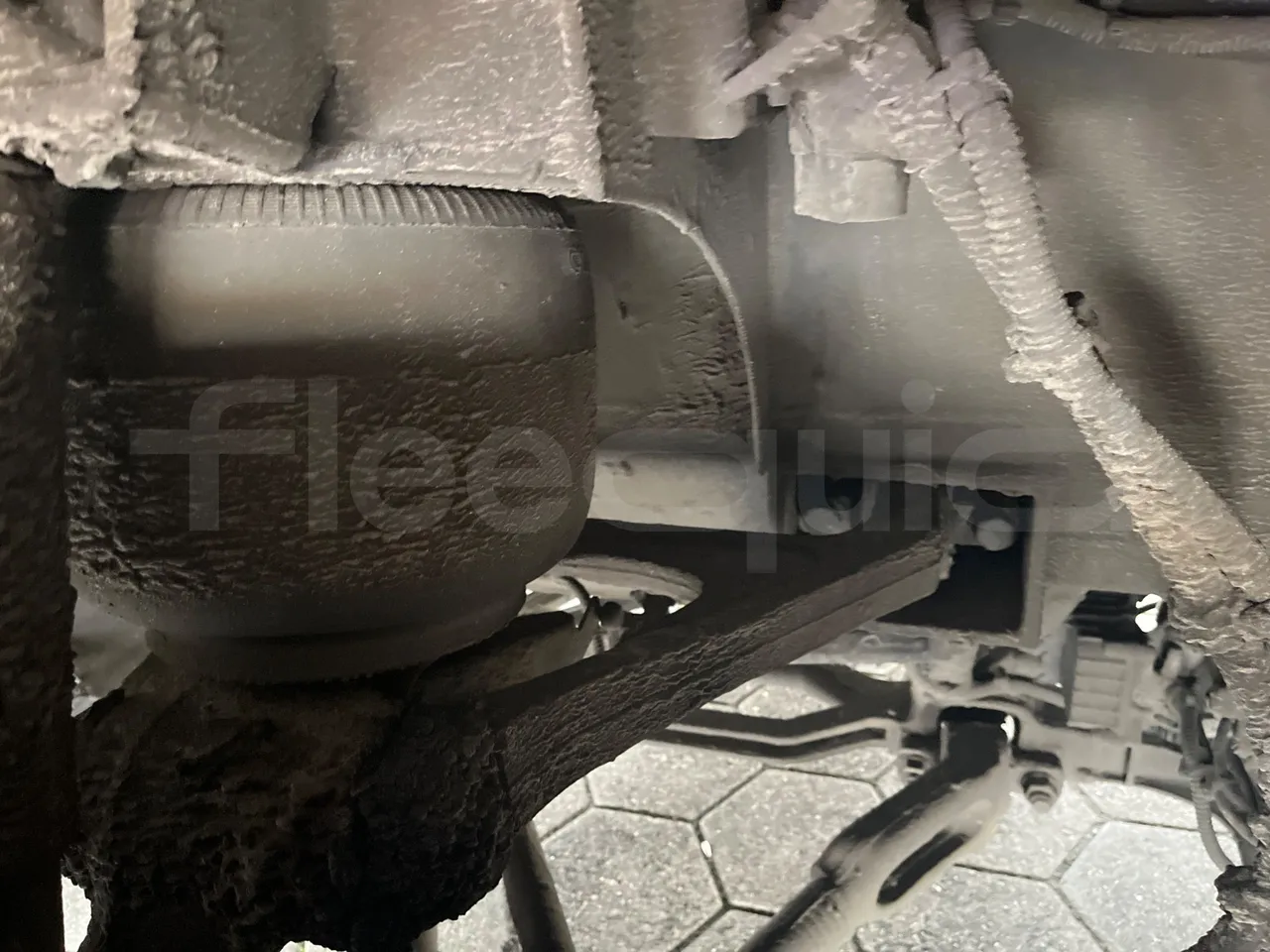 Setra S516 HD/2  - Euro6 - 315kW - 13.120mt - front brake calipers right