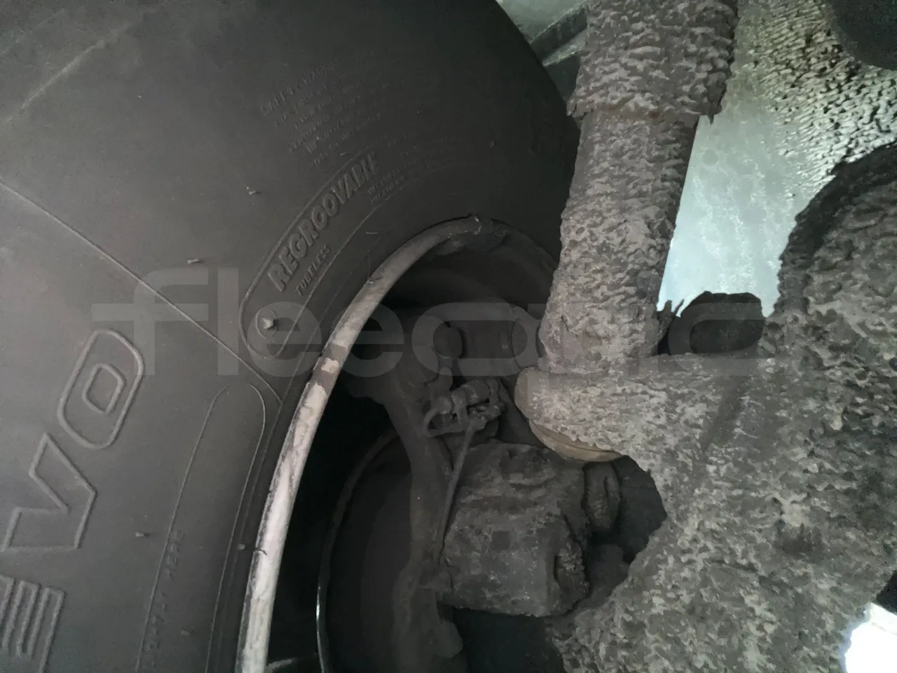 Setra S516 HD/2  - Euro6 - 315kW - 13.120mt - front discs left