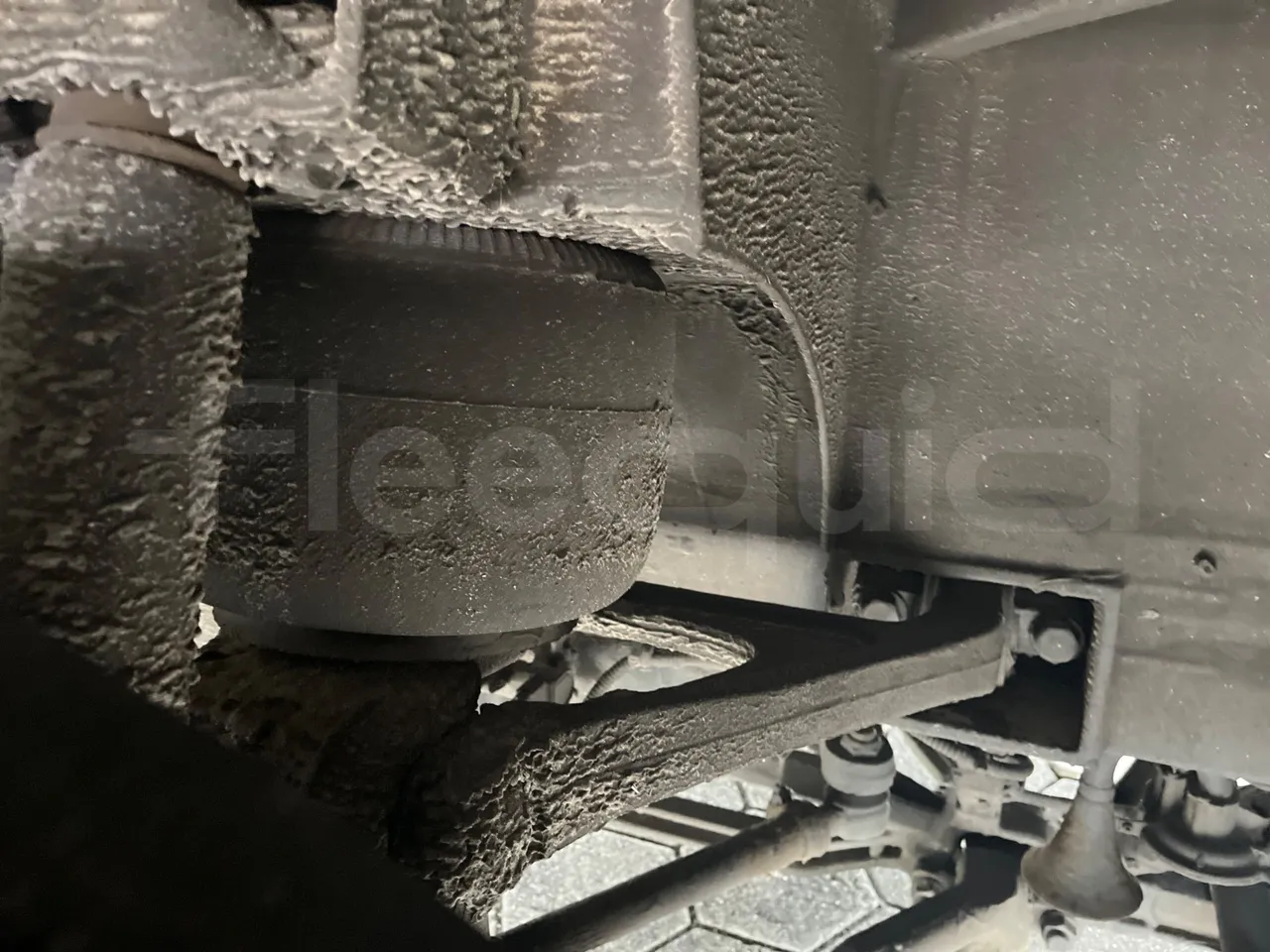 Setra S516 HD/2  - Euro6 - 315kW - 13.120mt - front shock absorbers left