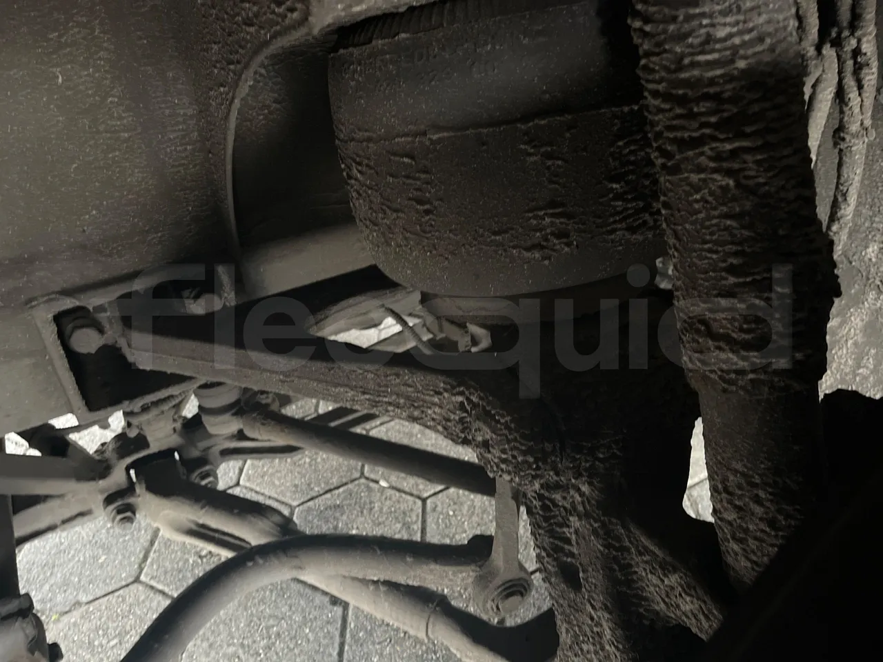 Setra S516 HD/2  - Euro6 - 315kW - 13.120mt - front shock absorbers right