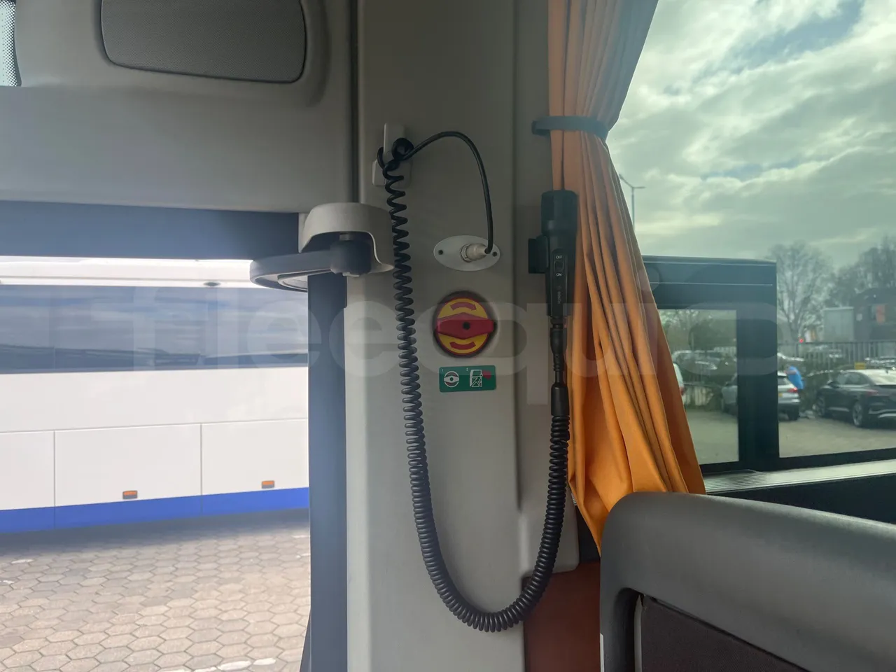 Setra S516 HD/2  - Euro6 - 315kW - 13.120mt - handrails photo