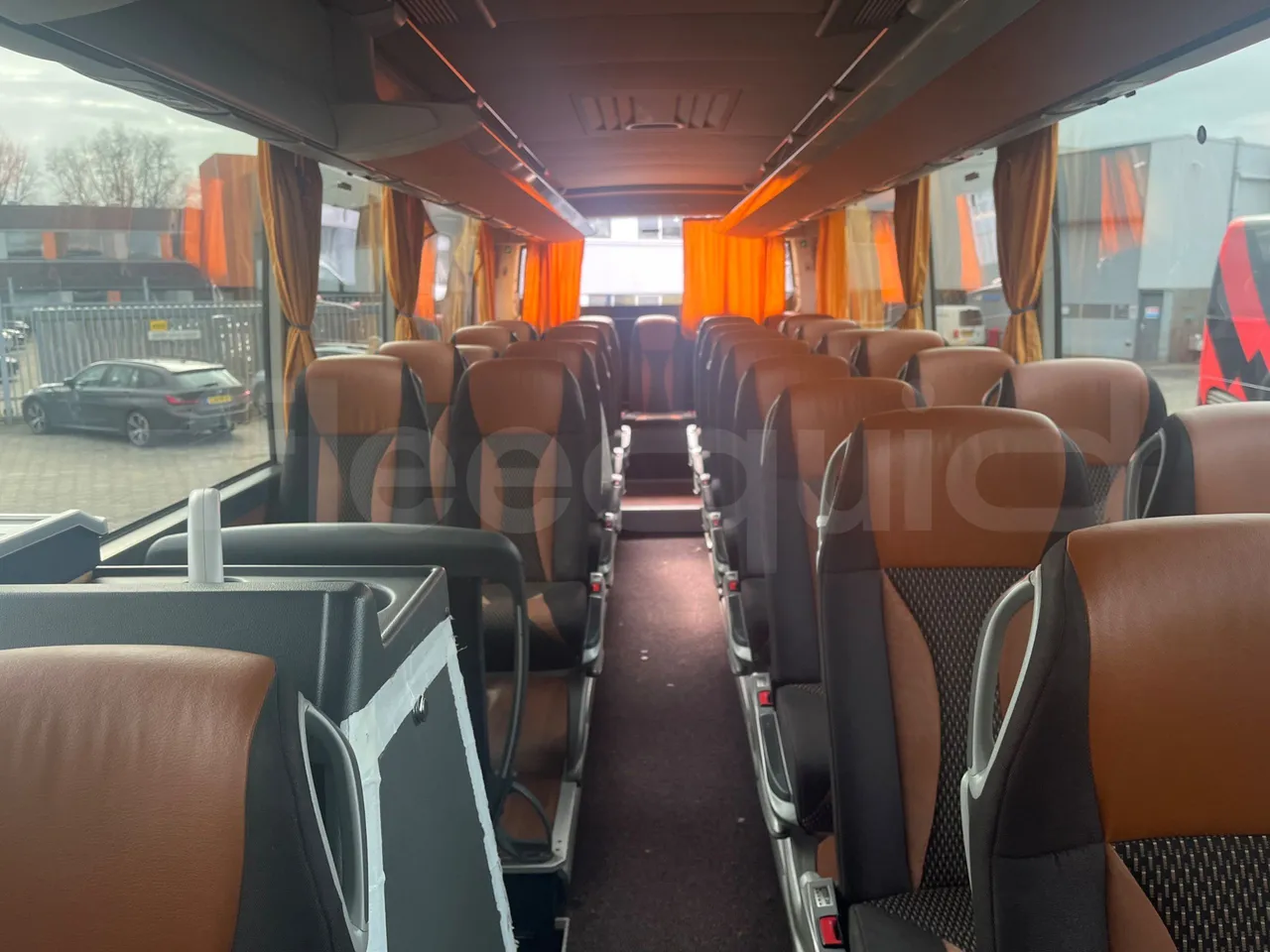Setra S516 HD/2  - Euro6 - 315kW - 13.120mt - reverse view middle aisle