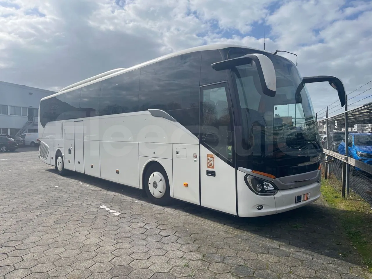 Setra S516 HD/2  - Euro6 - 315kW - 13.120mt - platform open photo