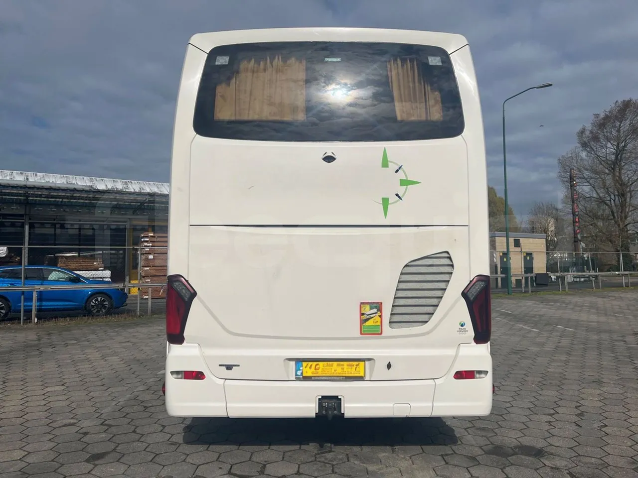 Setra S516 HD/2  - Euro6 - 315kW - 13.120mt - rear hatch closed