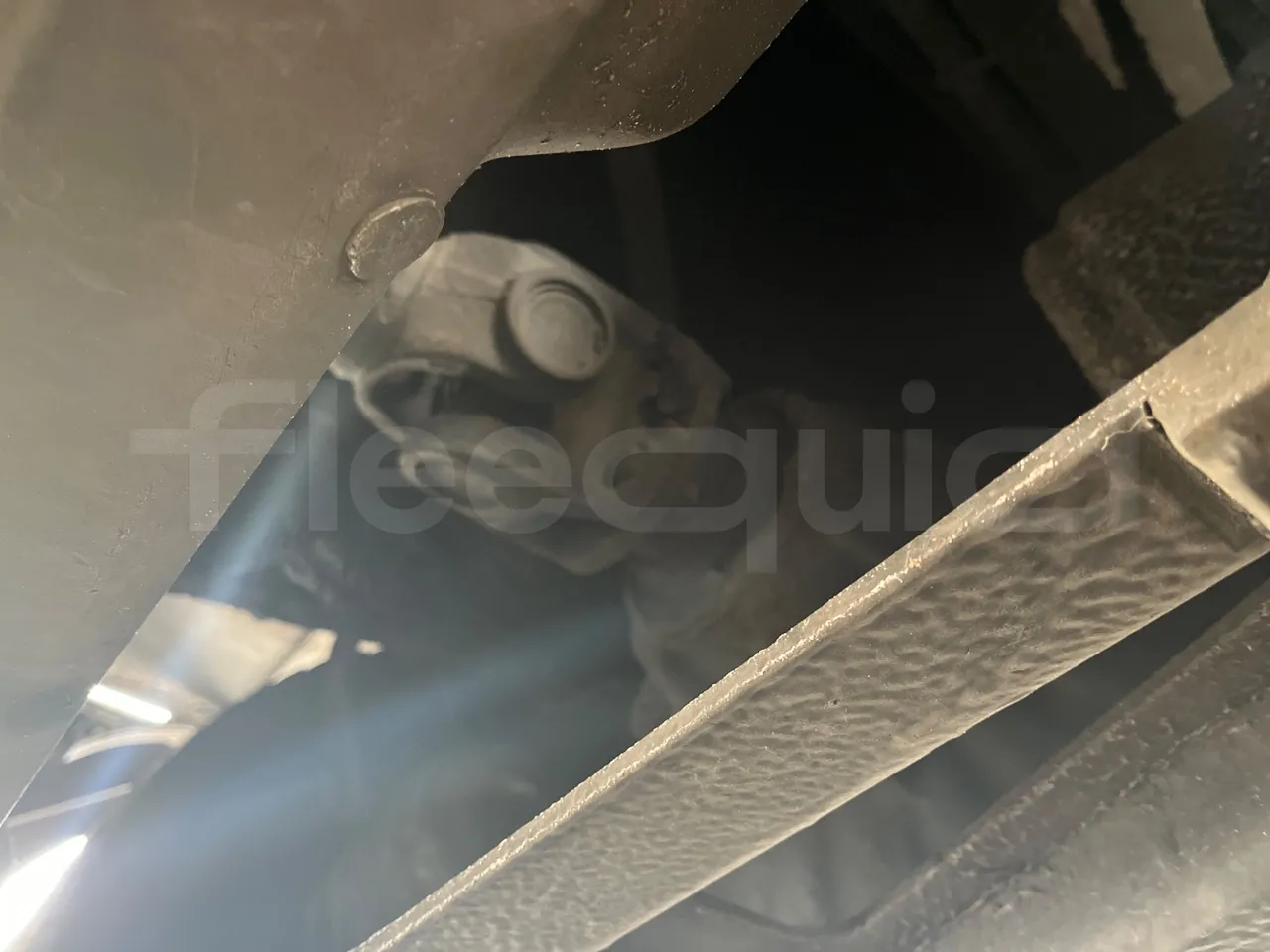 Setra S516 HD/2  - Euro6 - 315kW - 13.120mt - axel 3 shock absorbers 1 right