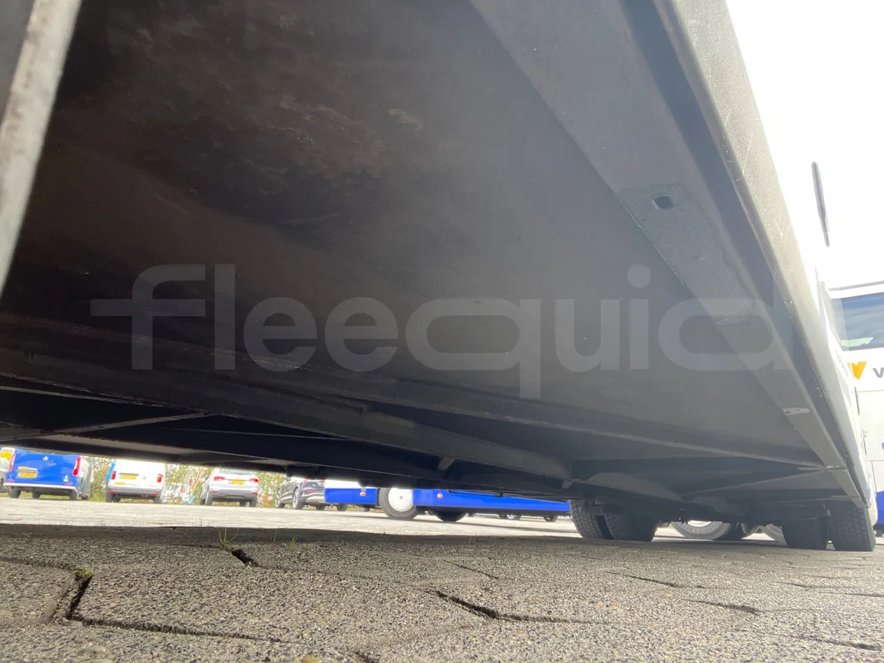 Setra S516 HD/2  - Euro6 - 315kW - 13.120mt - central undercarriage photo