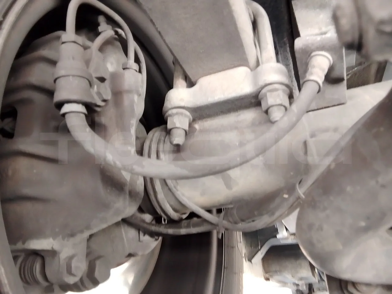 Mercedes-Benz Sprinter 416CD - EUR3 - 115kW - 6.995 - axle 2 caliper brakes right