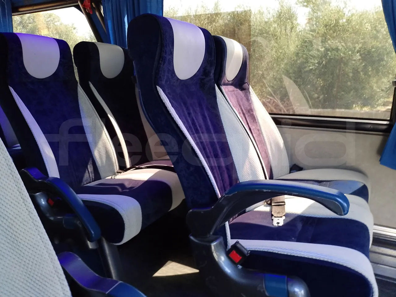 Mercedes-Benz Sprinter 416CD - EUR3 - 115kW - 6.995 - single seat detail