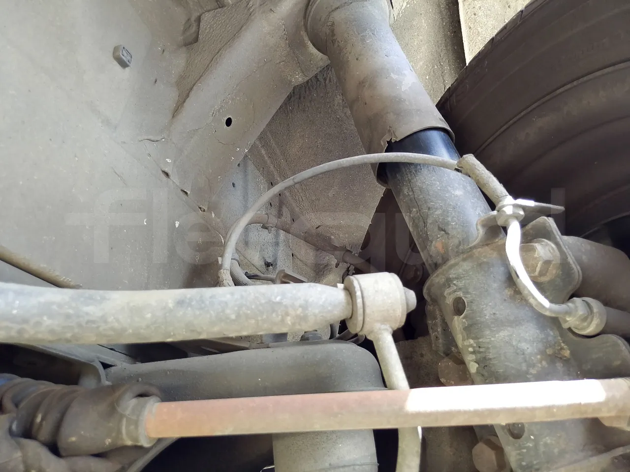 Mercedes-Benz Sprinter 416CD - EUR3 - 115kW - 6.995 - front air springs left