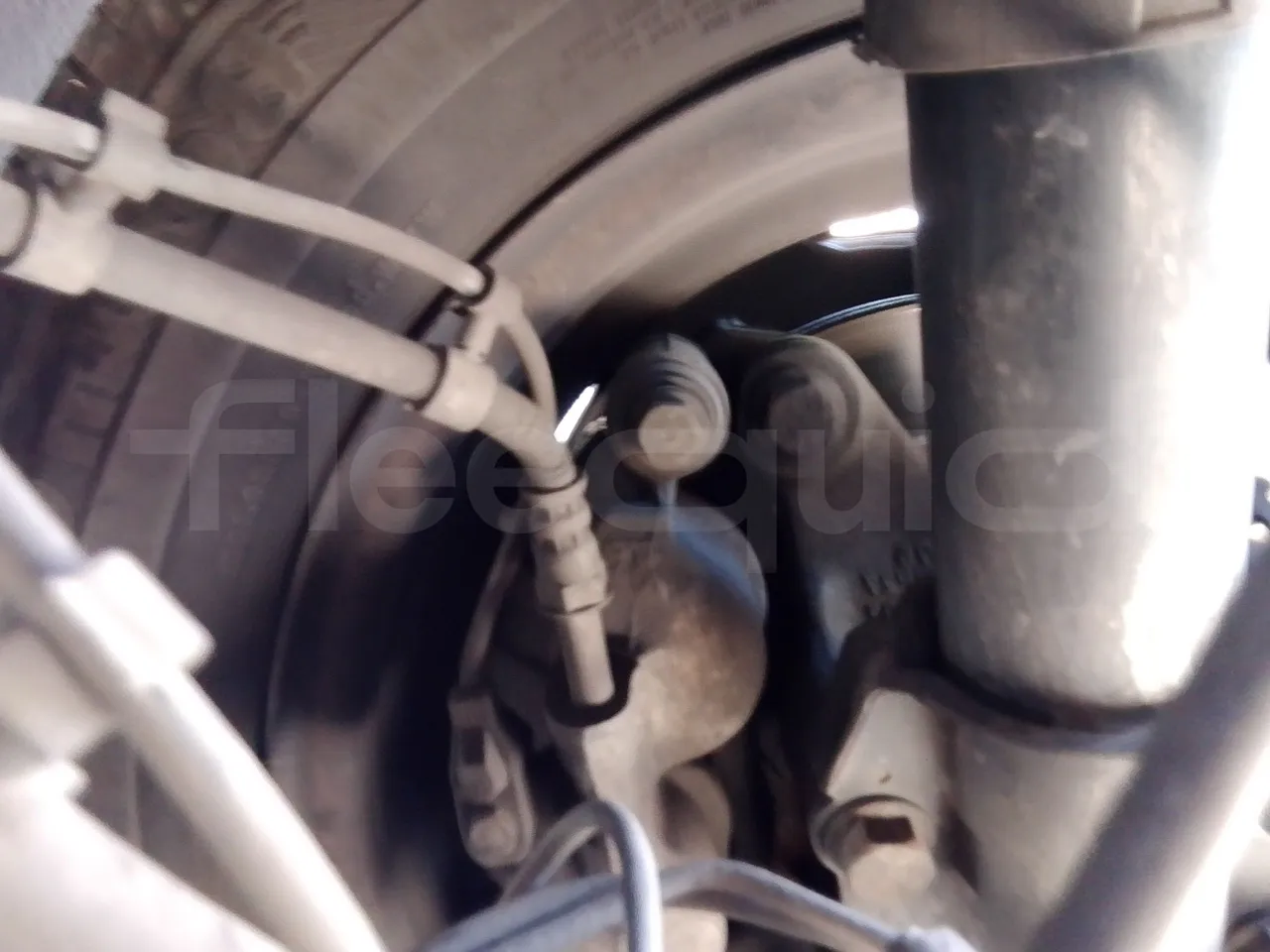 Mercedes-Benz Sprinter 416CD - EUR3 - 115kW - 6.995 - front brake calipers right
