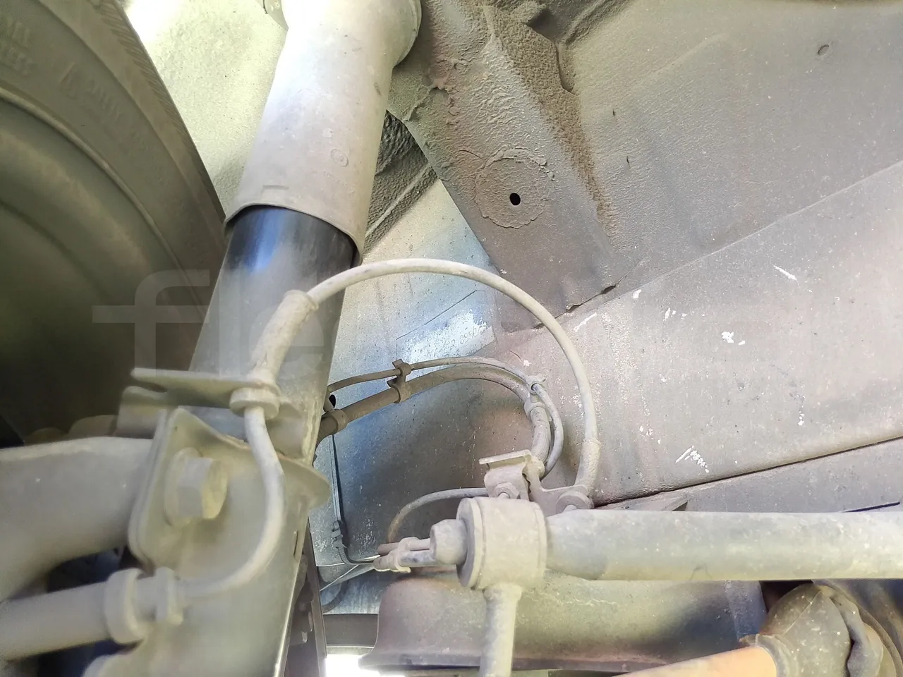 Mercedes-Benz Sprinter 416CD - EUR3 - 115kW - 6.995 - front shock absorbers right