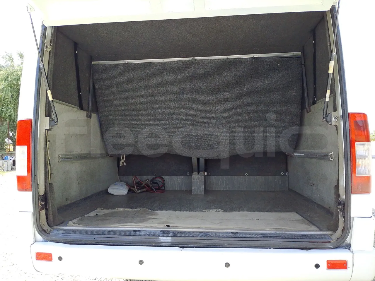 Mercedes-Benz Sprinter 416CD - EUR3 - 115kW - 6.995 - internal frame rust check