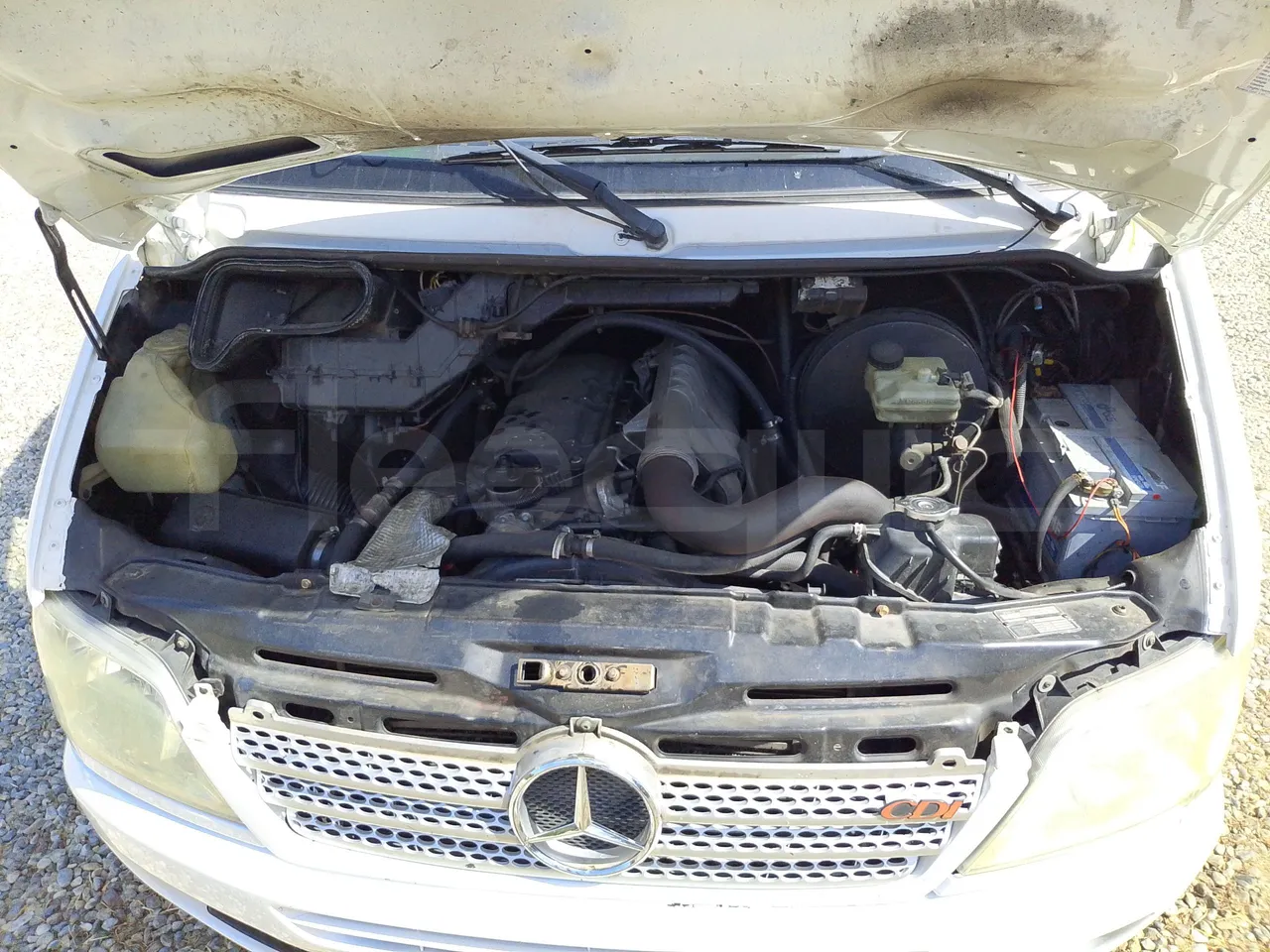 Mercedes-Benz Sprinter 416CD - EUR3 - 115kW - 6.995 - rear hatch open (mandatory for bus to scrap)
