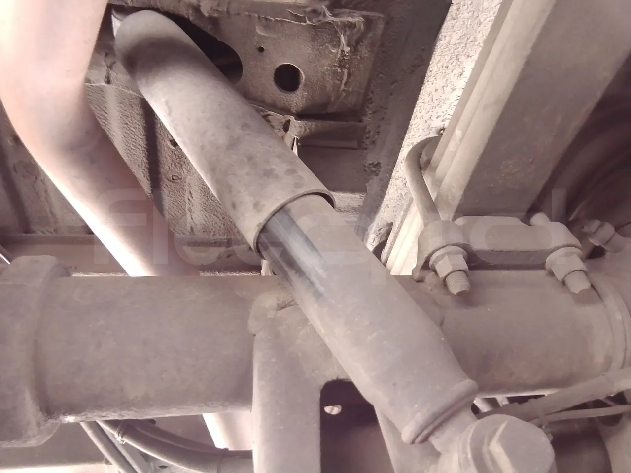 Mercedes-Benz Sprinter 416CD - EUR3 - 115kW - 6.995 - axle 2 shock absorbers 2 left