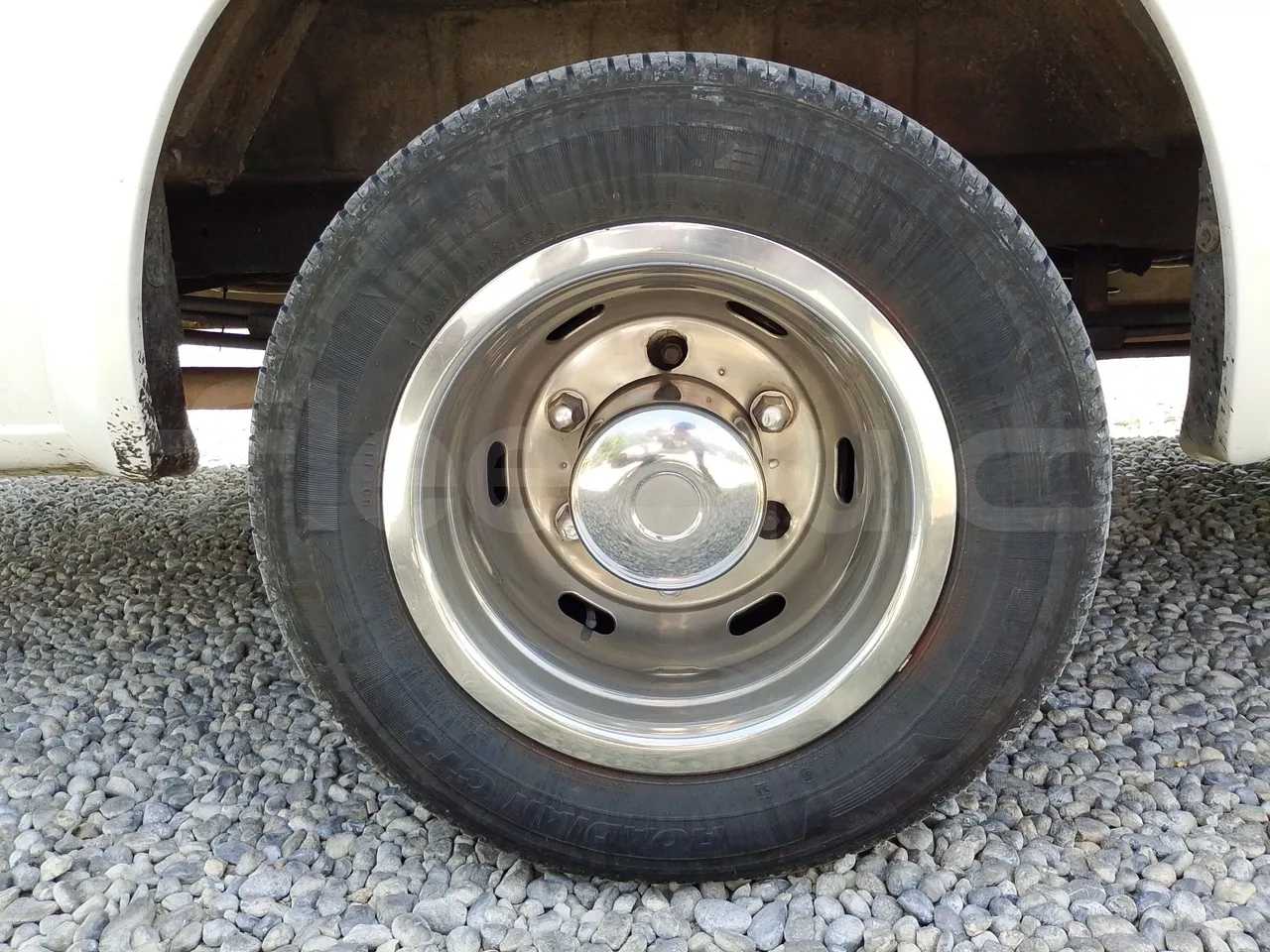 Mercedes-Benz Sprinter 416CD - EUR3 - 115kW - 6.995 - rear left tire photo