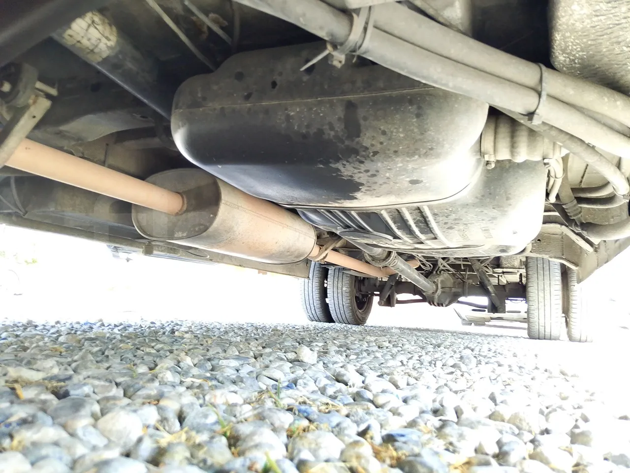 Mercedes-Benz Sprinter 416CD - EUR3 - 115kW - 6.995 - central undercarriage photo