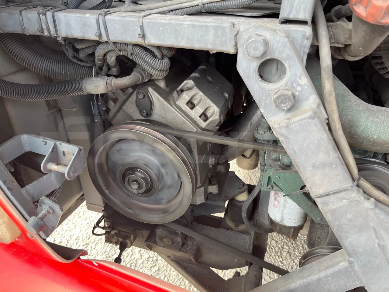 Volvo B12BER 4x2 - Euro4 - 309kW - 12.000mt - air conditioning compressor