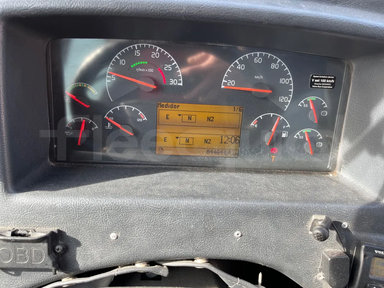 Volvo B12BER 4x2 - Euro4 - 309kW - 12.000mt - dashboard lights on