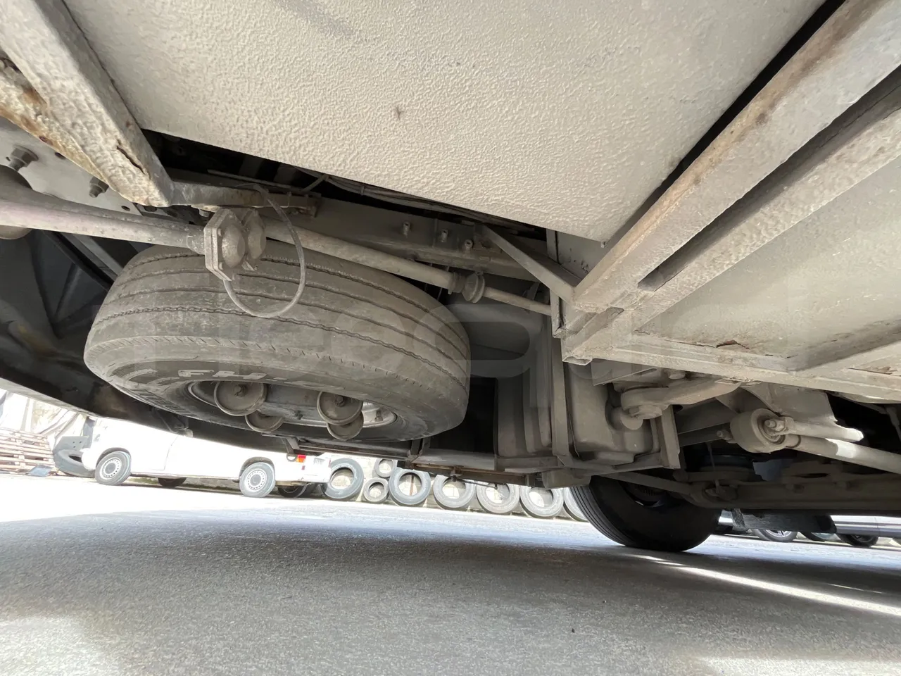 Volvo B12BER 4x2 - Euro4 - 309kW - 12.000mt - spare wheel