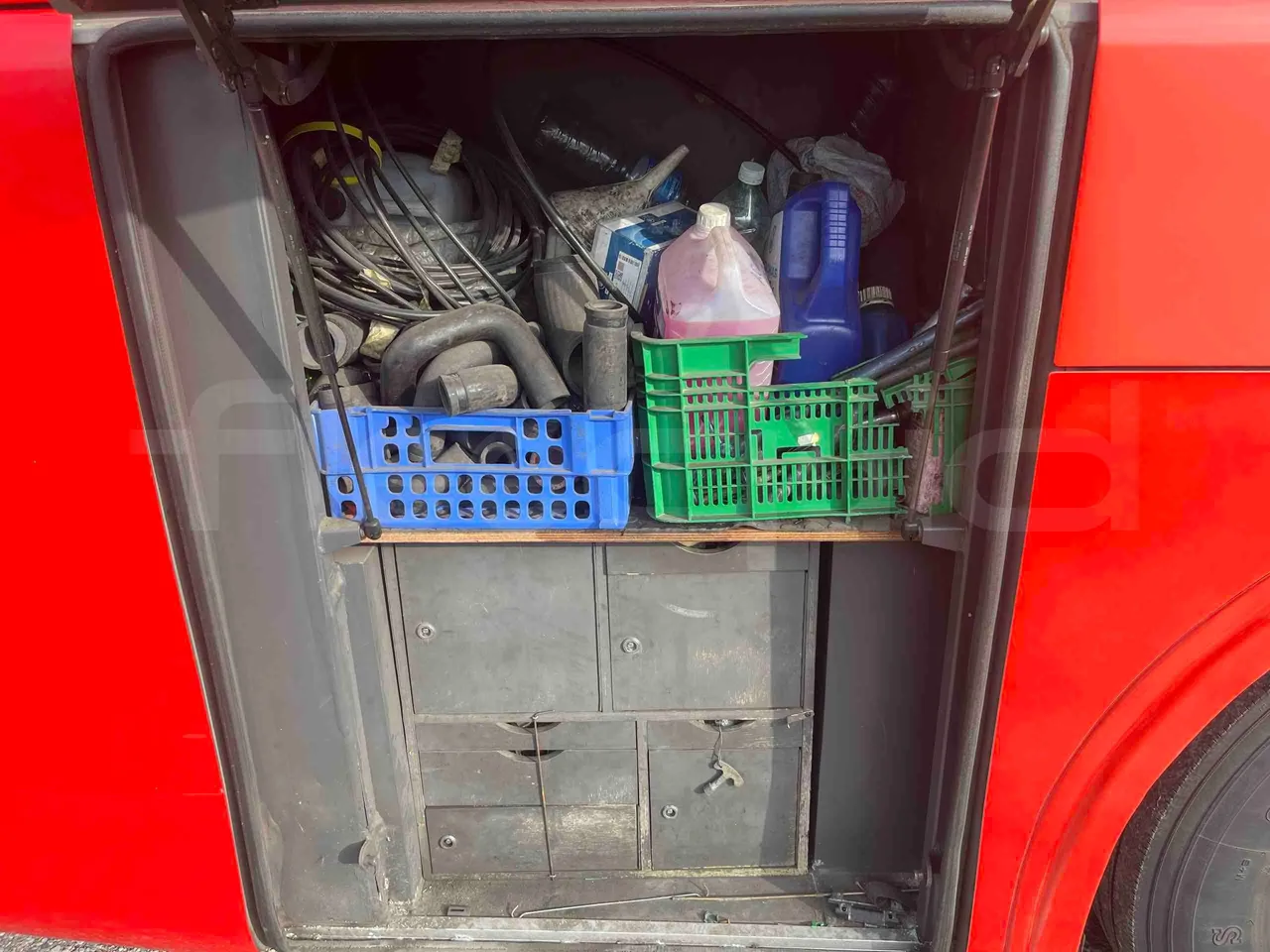 Irizar PB - jack and driver keys