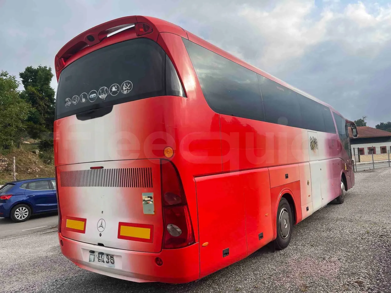 Irizar PB - 3/4 Rear Right Side
