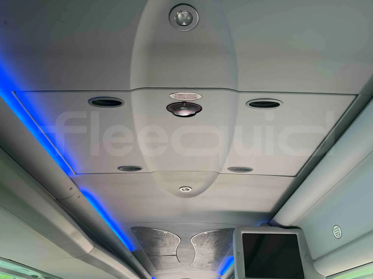 Irizar PB - Roof Hatch 1