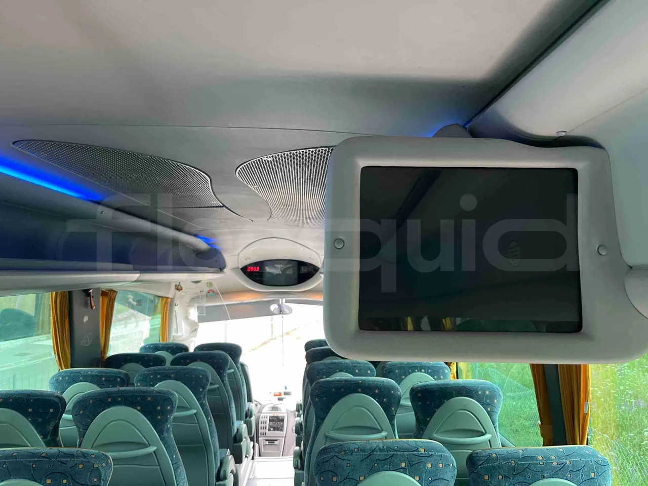 Irizar PB - Monitor