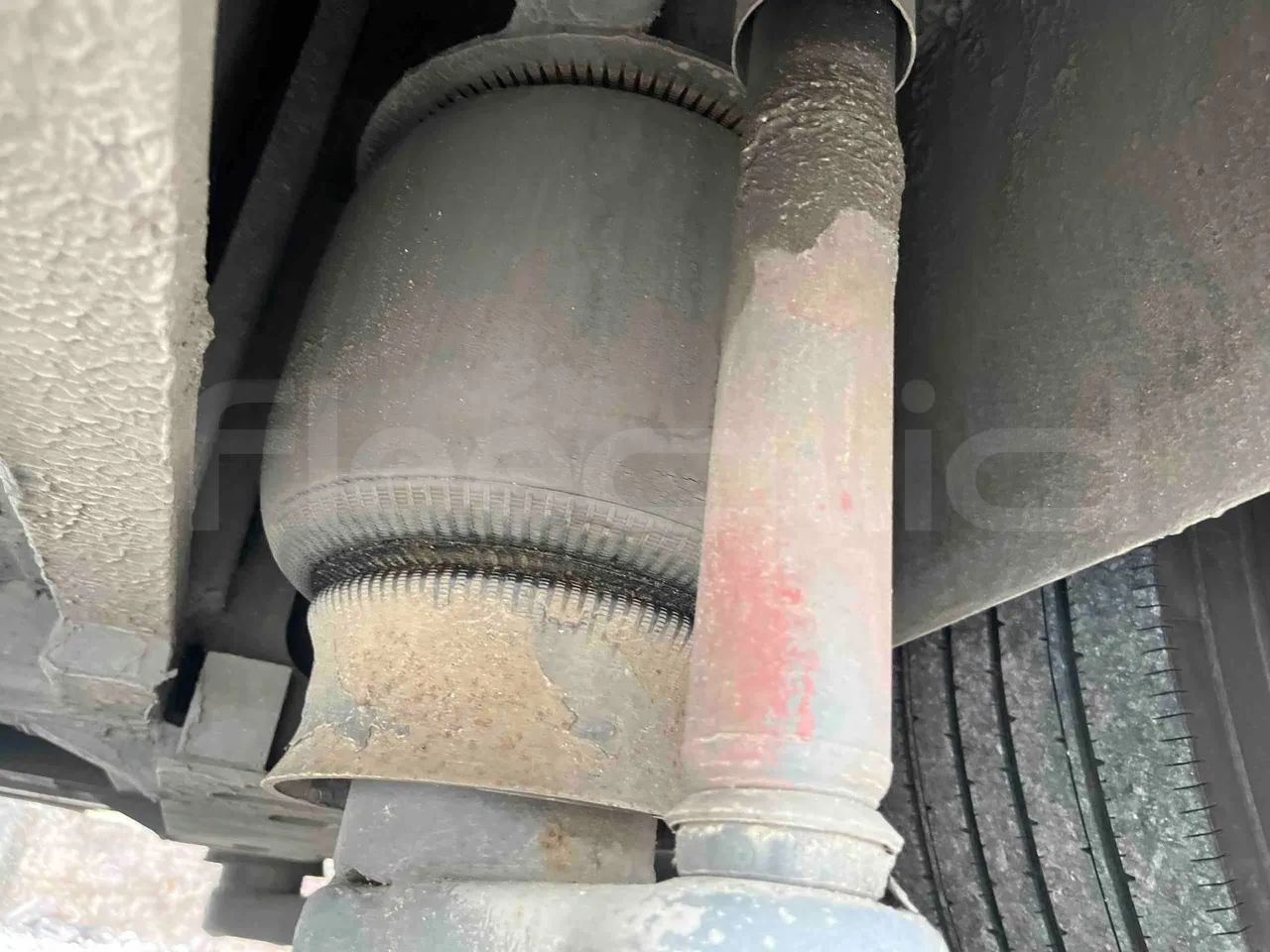 Irizar PB - Third Axle First Air Springs Left Side